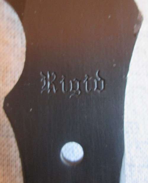 Rigid Throwing Knife (RG 657)