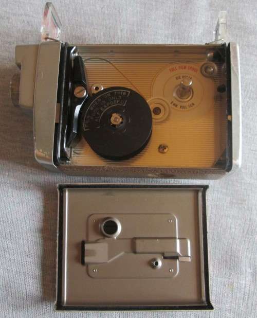 Kodak Brownie Automatic Movie Camera F / 1.2 Serial 2809050 (Untested)