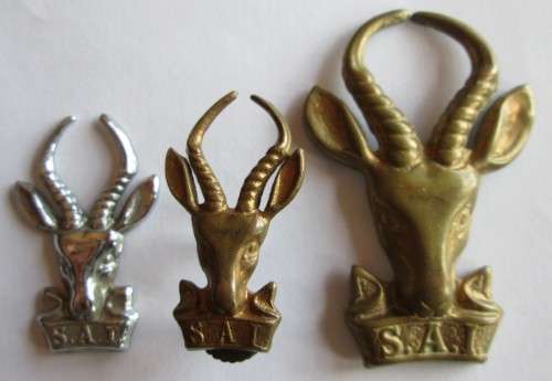 SA CORPS BERET BADGES VARIETY SAI (LOT)