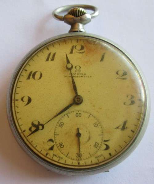 OMEGA NOT MAGNETIC POCKET WATCH SWISS 15 JEWELS NR. 10915375 VINTAGE - WORKING CONDITION