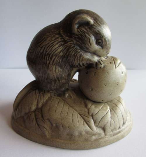 SQUIRREL POOLE POTTERY STONEWARE WILDLIFE