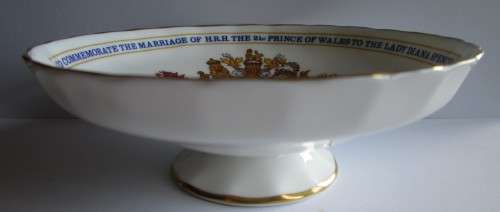 H.R.H PRINCE OF WALES AND LADY DIANA AYNSLEY COMMEMORATIVE BOWL ON FOOT  (SEE DESCRIPTION)
