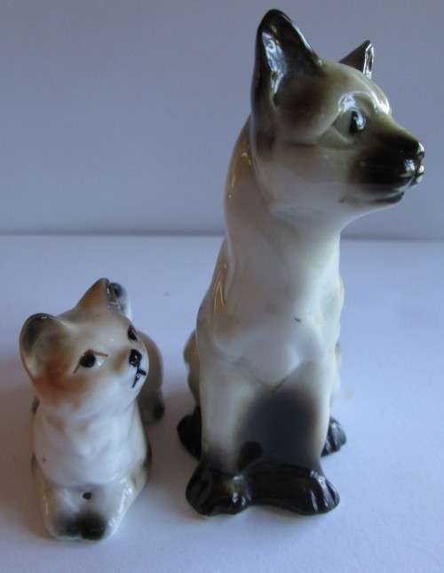 CAT AND KITTEN ORNAMENTS (LOT)