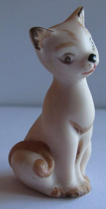 CAT ORNAMENT