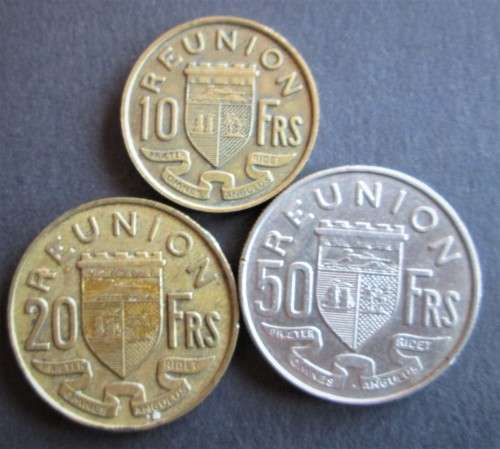 10/20/50 FRANCS REUNION 1955/62/64 (LOT)