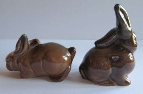 BROWN BUNNY FIGURINES (SEE DESCRIPTION - SET)
