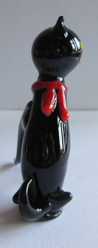 GLASS BLACK CAT FIGURINE (SEE DESCRIPTION)