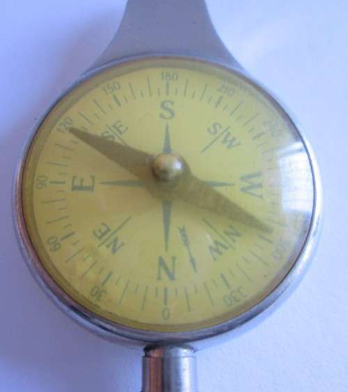 VINTAGE 1945 COMBINED MAP MEASURER AND MAGNETIC COMPASS (WESTERN GERMANY) - IN ORIGINAL CASE