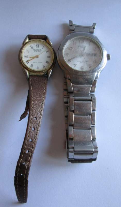 CASIO QUARTS WATCHES (x2) - UNTESTED