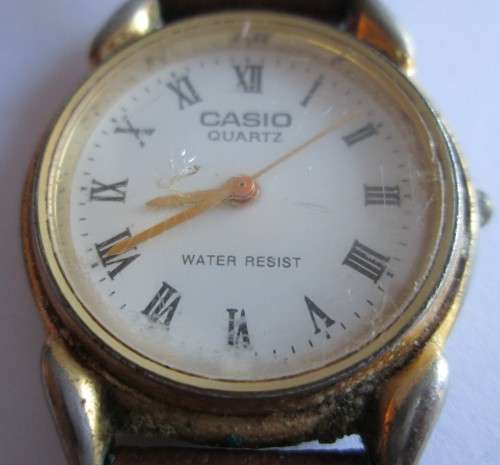 CASIO QUARTS WATCHES (x2) - UNTESTED