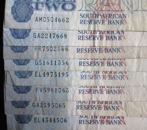 TWO RANDS SOUTH AFRICA NOTES x69 (LOT)