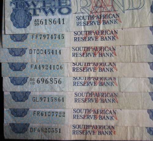 TWO RANDS SOUTH AFRICA NOTES x69 (LOT)