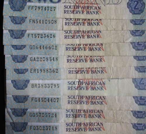 TWO RANDS SOUTH AFRICA NOTES x69 (LOT)