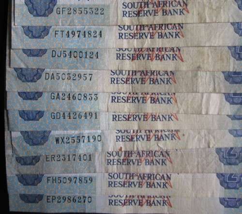 TWO RANDS SOUTH AFRICA NOTES x69 (LOT)