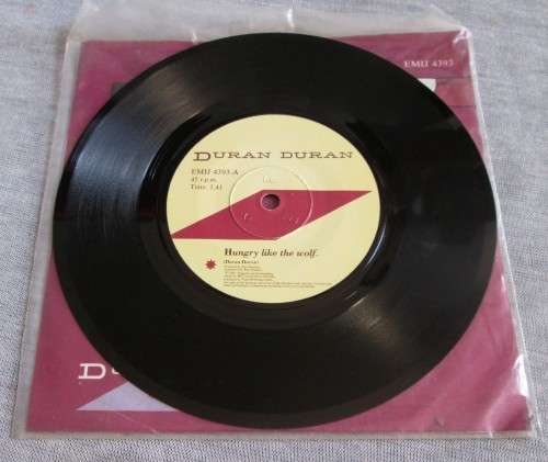 DURAN DURAN - HUNGRY LIKE THE WOLF 1981 (EMIJ 4393) 45 RPM