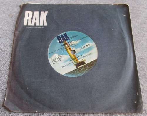 SUZI QUATRO - 1979 MIND DEMONS / MAMA`s BOY RAKJ 1075 - SM/202