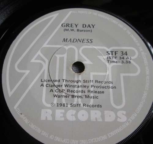 MADNESS - MEMORIES 1981 (STF 34) 45 RPM RECORD
