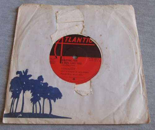 FOREIGNER - 1981 WAITING FOR A GIRL LIKE YOU/ I`M GONNA WIN (ATS 1014) 45 RPM RECORD - A3417