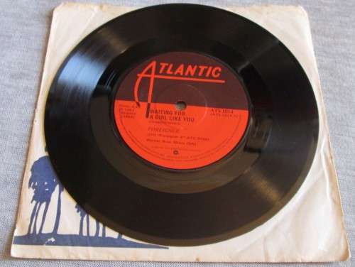 FOREIGNER - 1981 WAITING FOR A GIRL LIKE YOU/ I`M GONNA WIN (ATS 1014) 45 RPM RECORD - A3417