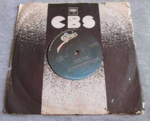 KC ANDTHE SUNSHINE BAND - 1982 GIVE IT UP / ON THE ONE EN 5512 - SM/85