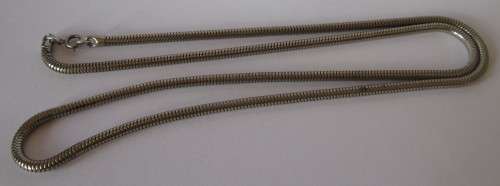 SOLID CHAIN NECKLACE