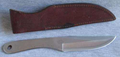 GIL HIBBEN - 456 STAINLESS KNIFE / TAIWAN WITH POUCH
