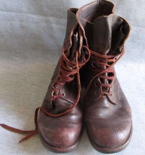 SADF `NUTRIA` WAYTREAD SIZE 10 BOOTS