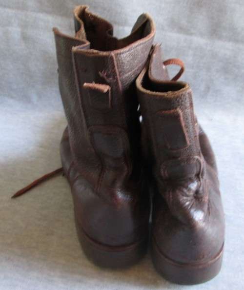 SADF `NUTRIA` WAYTREAD SIZE 10 BOOTS