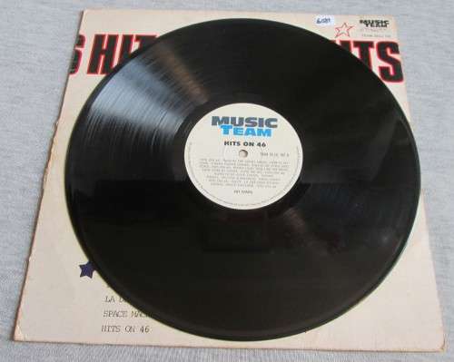 HITS ON 46 - MUSIC TEAM (TEAM 33 (L) 102) VINYL LP RECORD - A3119