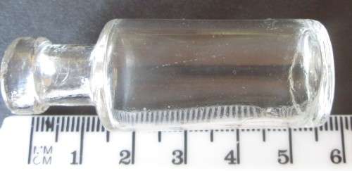 ASSORTED SMALL GLASS BOTTLES (LOT) - A69