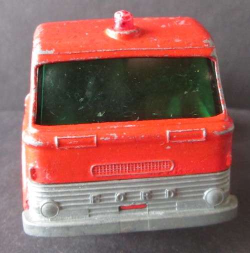TASKER TRANSPORTER FORD TRACTOR No K20 MADE IN ENGLAND LESNEY - A157