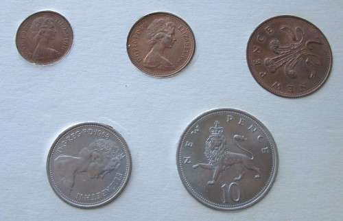 Britain`s first decimal coin selection set booklet