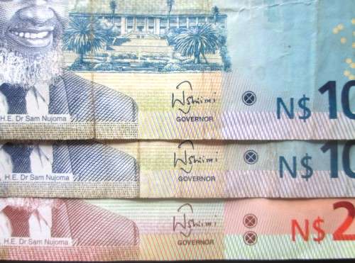 10/20 DOLLARS x3 NAMIBIA BANKNOTES - RAK197