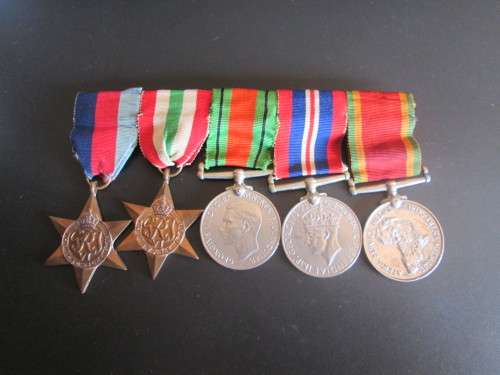 1939 to 1945 Medal Selection of a Family Group Thomlison