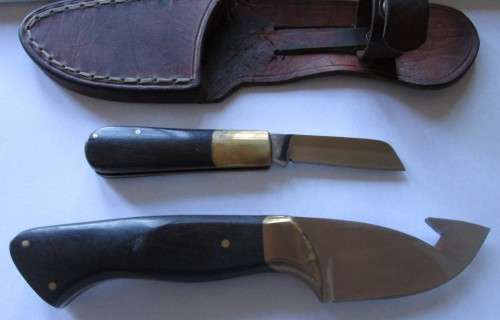 SET OF NIC BOTHA SKINNING FOLDING AND HUNTING KNIVES WITH ORIGINAL POUCH - RAKK/1