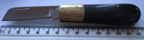 SET OF NIC BOTHA SKINNING FOLDING AND HUNTING KNIVES WITH ORIGINAL POUCH - RAKK/1