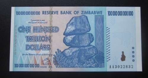 ONE HUNDRED TRILLION DOLLARS ZIMBABWE BANKNOTE *EF/UNC* SERIAL Nr AA3022832- RAK583