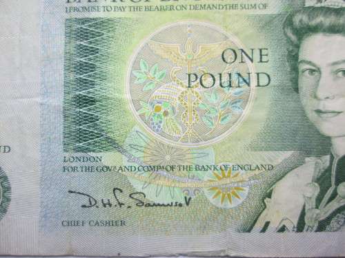 ONE POUND BANK OF ENGLAND BANKNOTE - RAKN/96