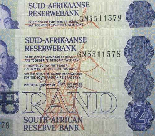 Two Rand Republic of South Africa Serial Nr GM5511578 - GM5511579
