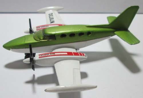 1974 CESSNA 402 SB9 AIRCRAFT MATCHBOX - RAKV/33