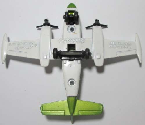 1974 CESSNA 402 SB9 AIRCRAFT MATCHBOX - RAKV/33