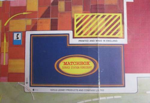 1970 SERVICE STATION FORECOURT MADE IN ENGLAND LESNEY - RAKV/5