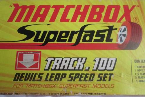 SUPERFAST 100 TRACK DEVILS LEAP SPEED SET MATCHBOX MADE IN ENGLAND ORIGINAL BOX - RAKV/12