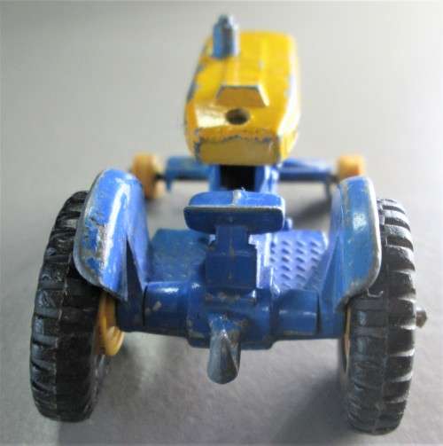 FORD TRACTOR No 39 MADE IN ENGLAND - RAKV/2
