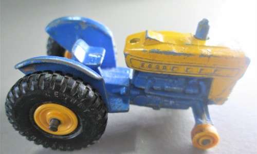 FORD TRACTOR No 39 MADE IN ENGLAND - RAKV/2