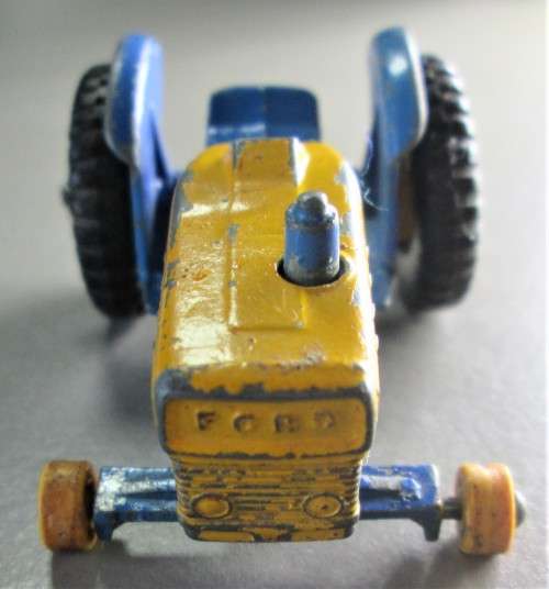 FORD TRACTOR No 39 MADE IN ENGLAND - RAKV/2