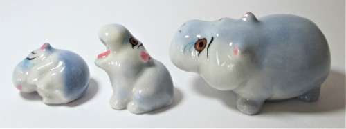 HIPPO FAMILY - FROM HAPPY FAMILIES 1978-1987 WADE - NW/72