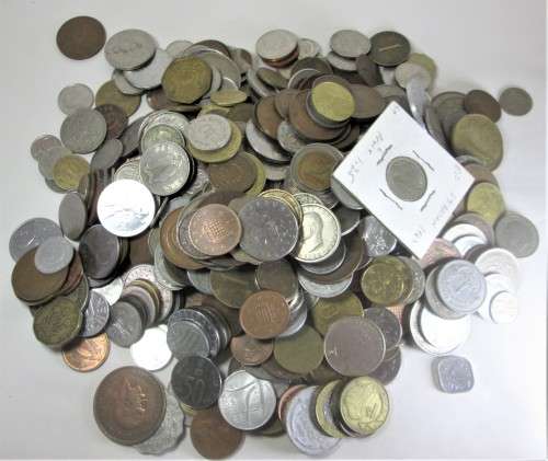 WORLD COINS SCRATCH BOX COINS (2 KILOS) - SC/58
