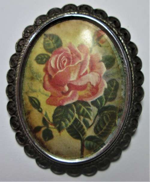 VINTAGE FLOWER PATTERN MOTIF BROOCH MADE IN ENGLAND (TLM) - RAKJ/20