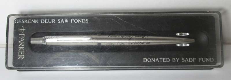 1987 PARKER PEN DONATED BY SADF FUND `OP MODULAR WELL DONE` MADE IN ENGLAND - F/25